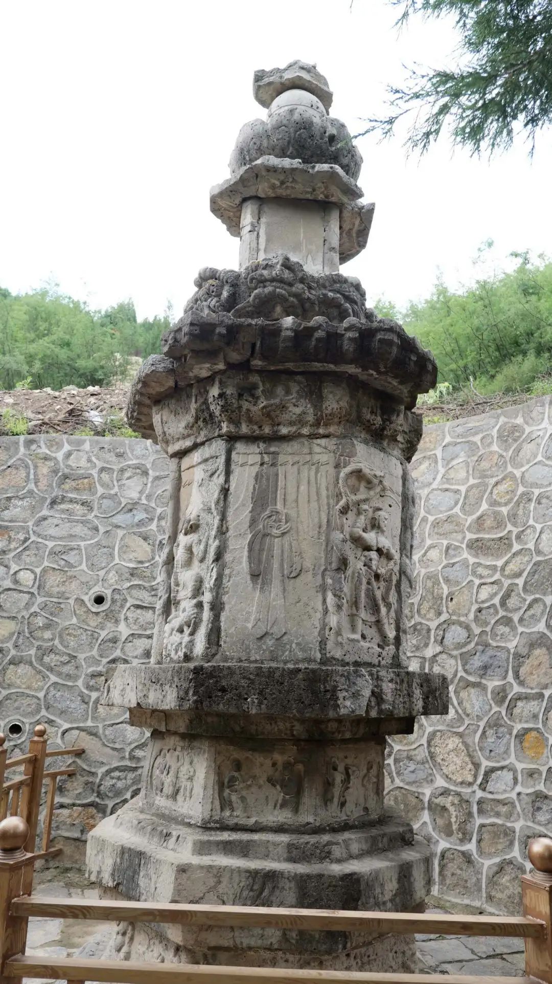 DƬ